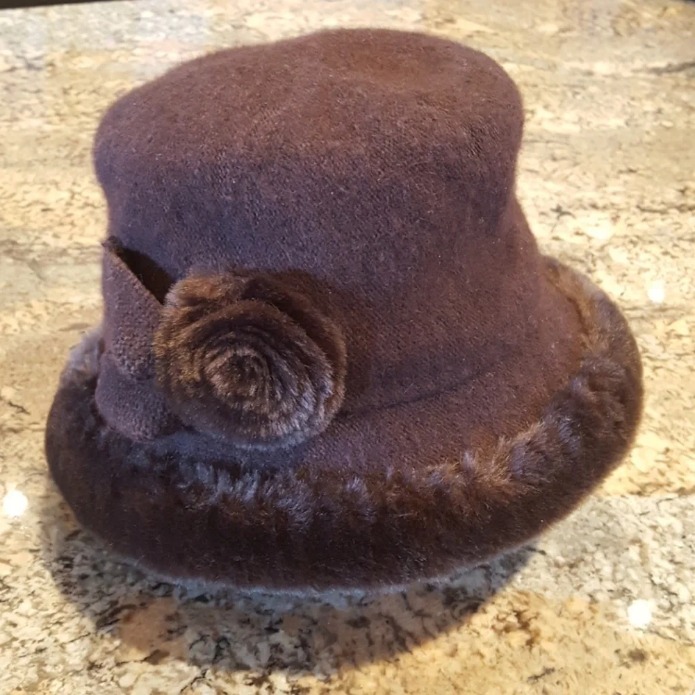 💕august* Hat